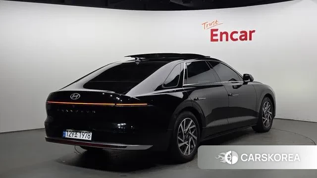 Hyundai Grandeur (GN7) id 3047993 из Кореи 12