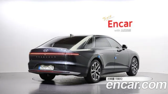 Hyundai Grandeur (GN7) id 2693999 из Кореи 12