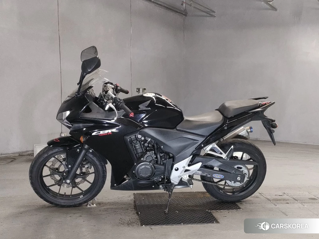Проданный Honda CBR400R 2013 из Японии