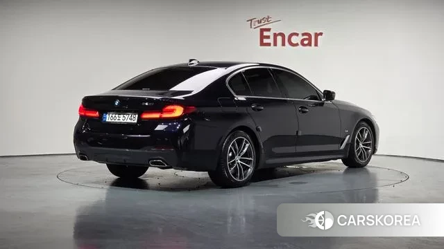 BMW 5 Series (G30) id 3058338 из Кореи 12