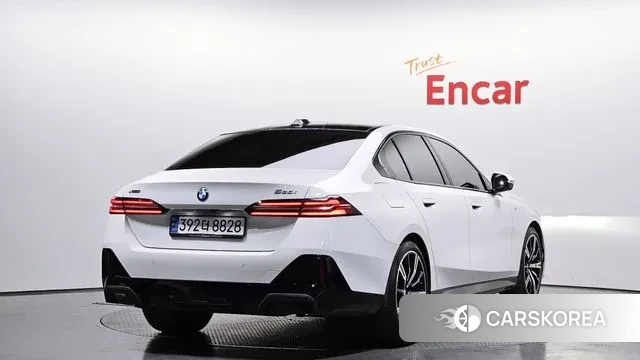 BMW 5 Series (G60) id 3533547 из Кореи 12