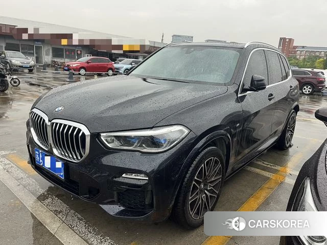 BMW X5 (imported) 2021 Черный из Китая, фото 2