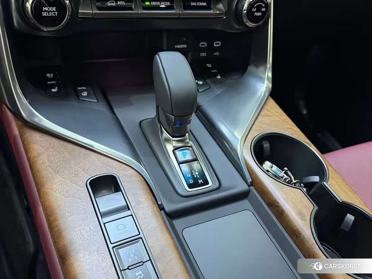 Lexus LX id 4546061 из Китая 12