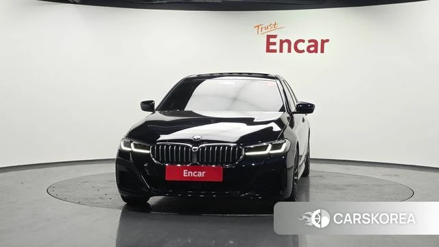 BMW 5 Series (G30) id 3941134 из Кореи 12