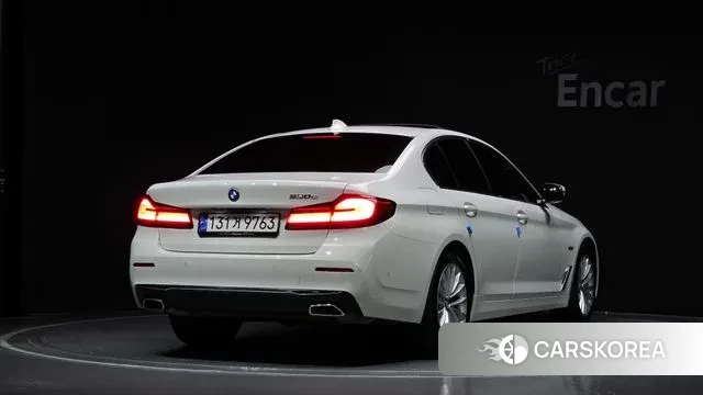 BMW 5 Series (G30) id 2989460 из Кореи 12