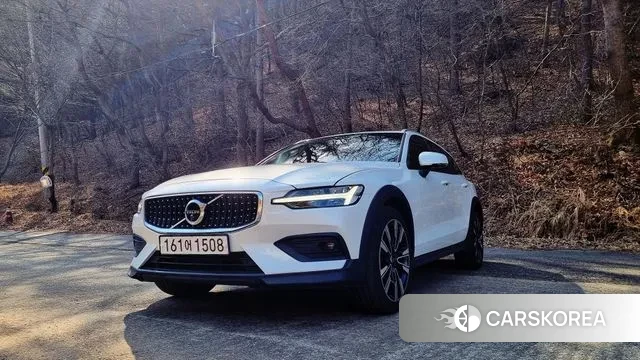 Volvo V60 Cross-Country 2nd Generation id 3727005 из Кореи 12