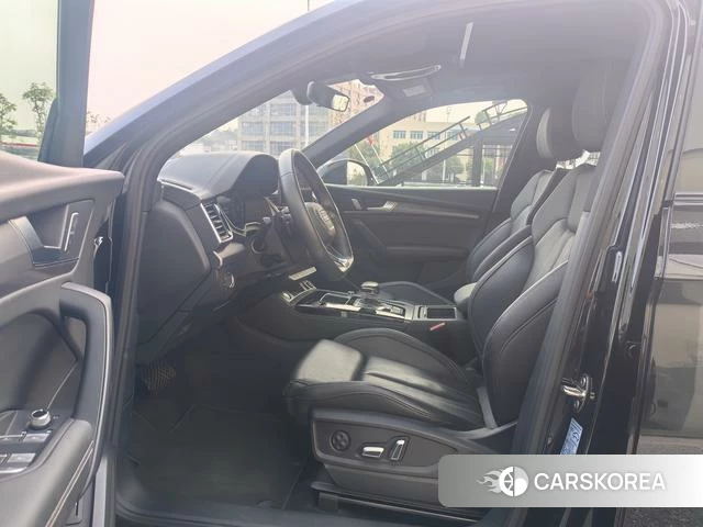 Audi Q5L id 4298535 из Китая 8