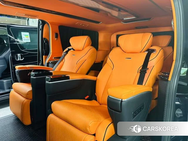 Toyota Hiace 2024 Черный из Китая, фото 2