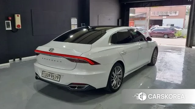 Hyundai The New Grandeur IG id 2932119 из Кореи 12