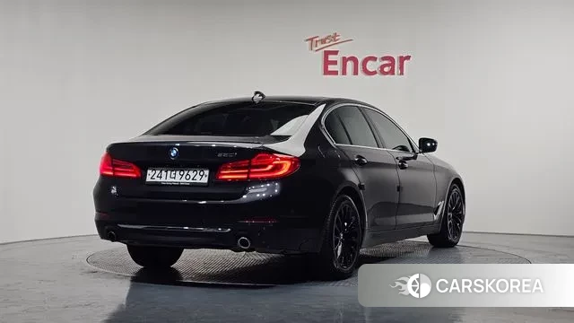 BMW 5 Series (G30) id 3587848 из Кореи 12