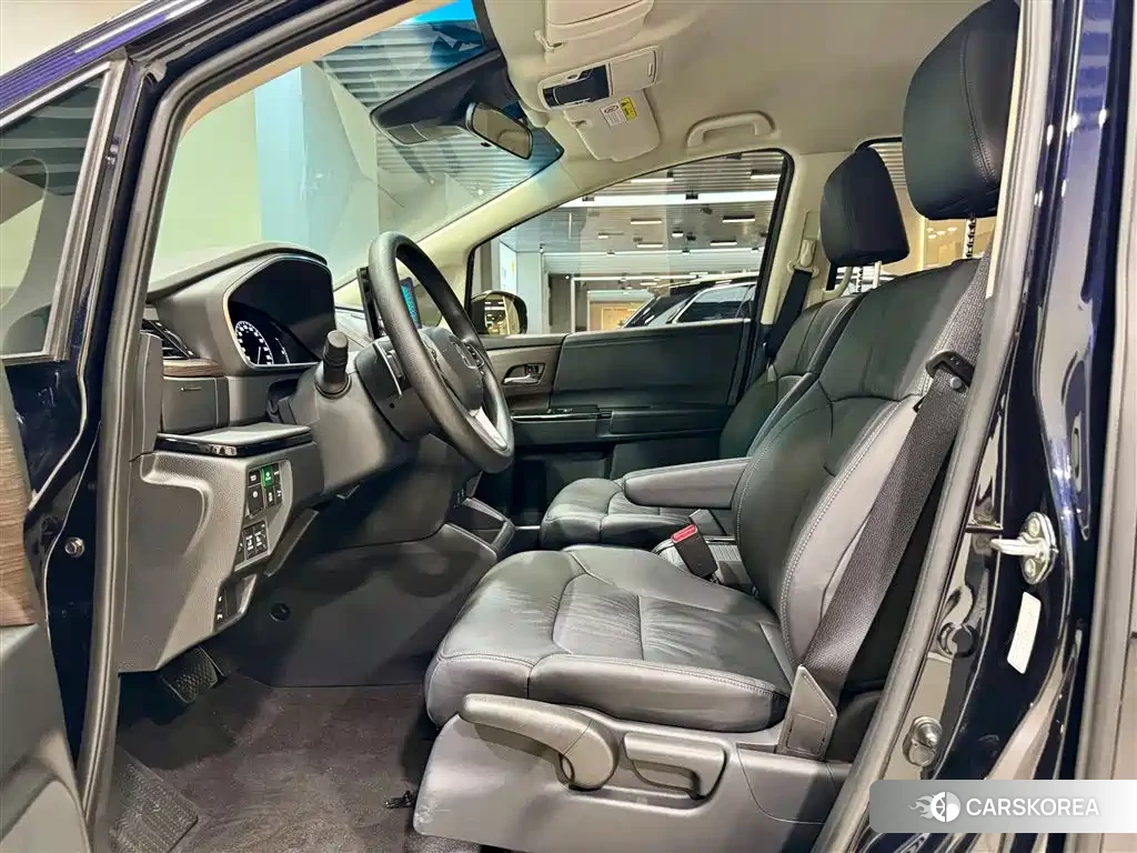 Honda Odyssey id 4515448 из Китая 12