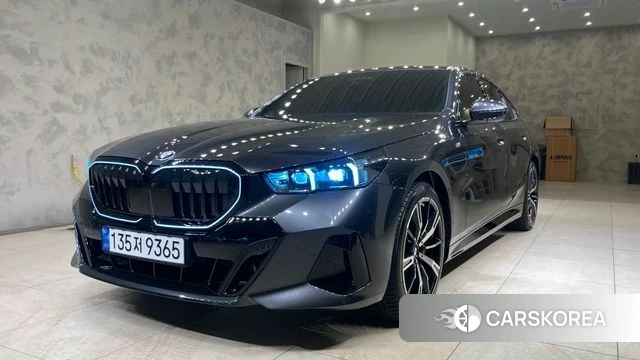 BMW 5 Series (G60) id 4462511 из Кореи 12