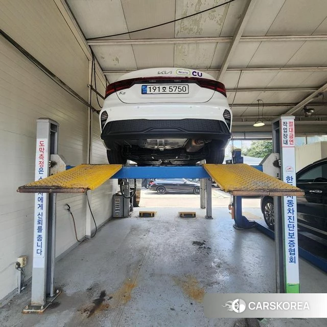 Kia The New K3 2nd generation 2022 Белый из Кореи, фото 2