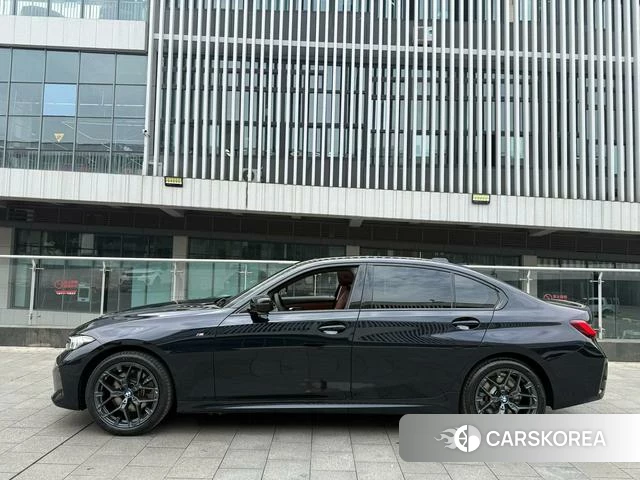 BMW 3 series 2025 Черный из Китая, фото 2