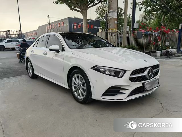 Mercedes-Benz Class A 2021 Белый из Китая, фото 2
