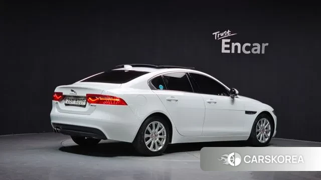 Jaguar XE id 3723698 из Кореи 12