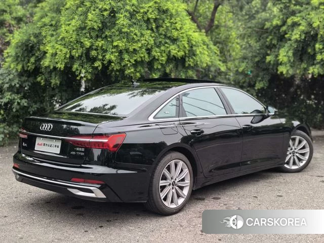 Audi A6L 2023 Черный из Китая, фото 6
