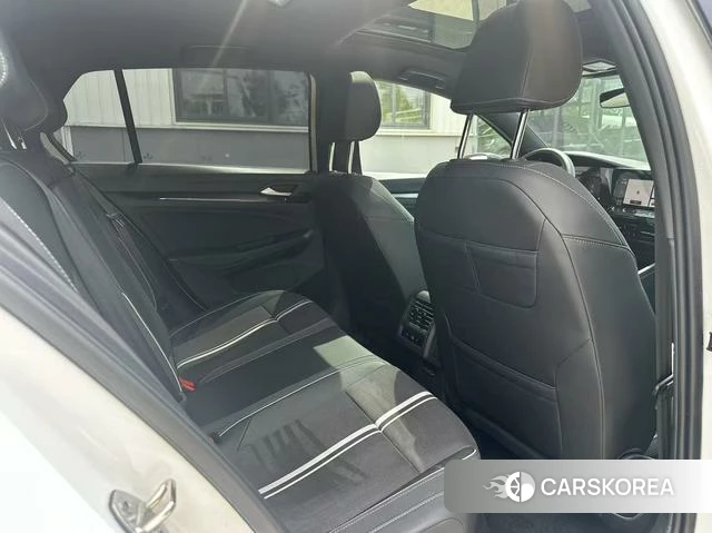 Volkswagen Golf 2023 Белый из Китая, фото 2