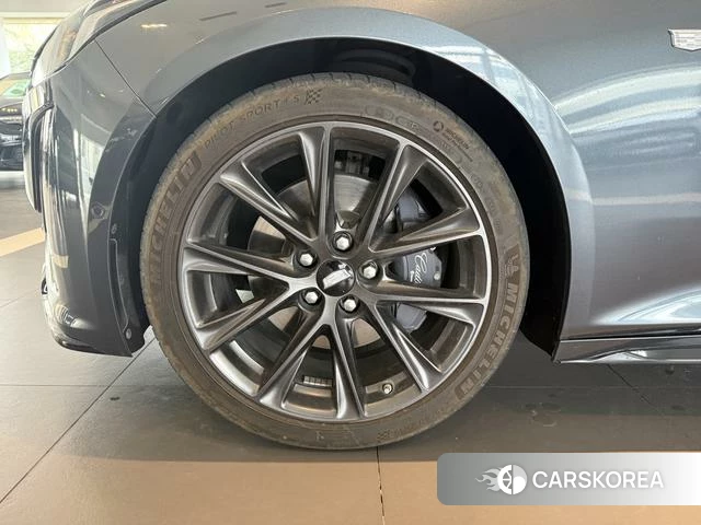 Cadillac CT5 id 4208491 из Китая 10