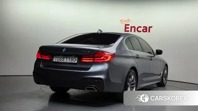 BMW 5 Series (G30) id 3449190 из Кореи 12