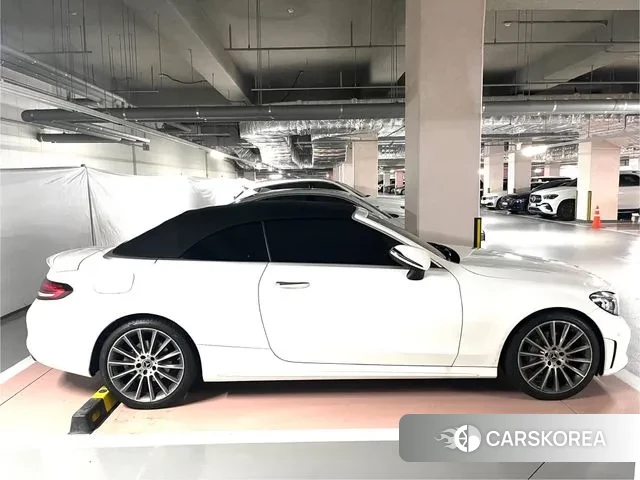 Mercedes-Benz C-Class W205 2022 Белый из Кореи, фото 2