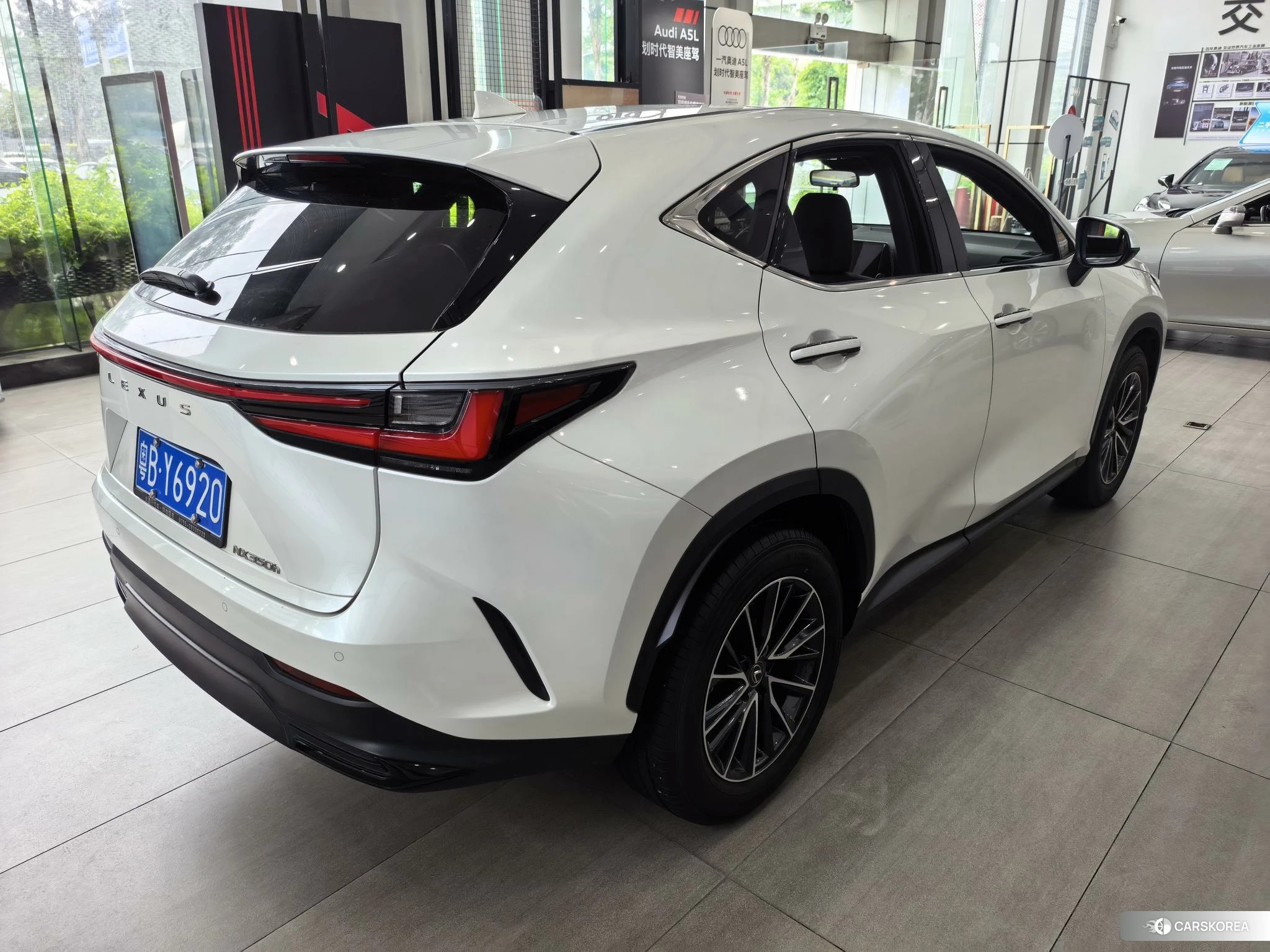 Lexus NX 2024 Белый из Китая, фото 2