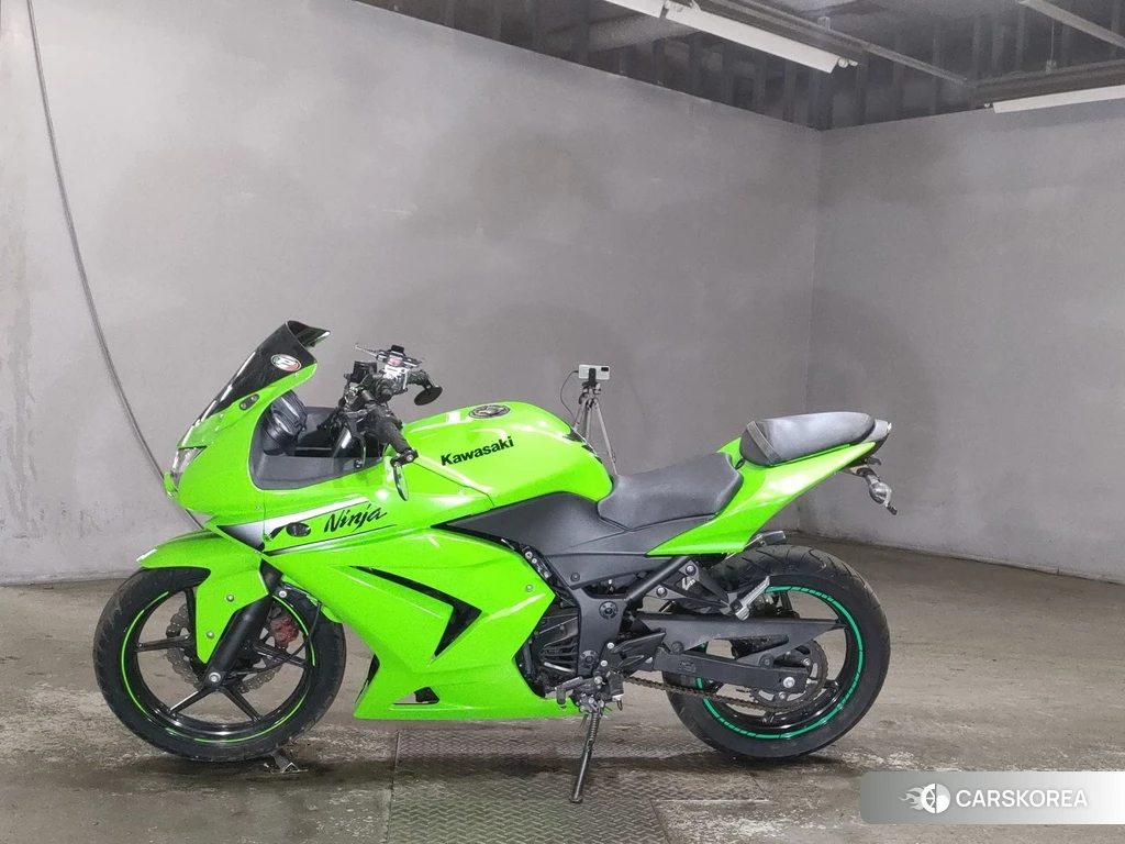 Проданный Kawasaki NINJA 250R id 4131304 из Японии