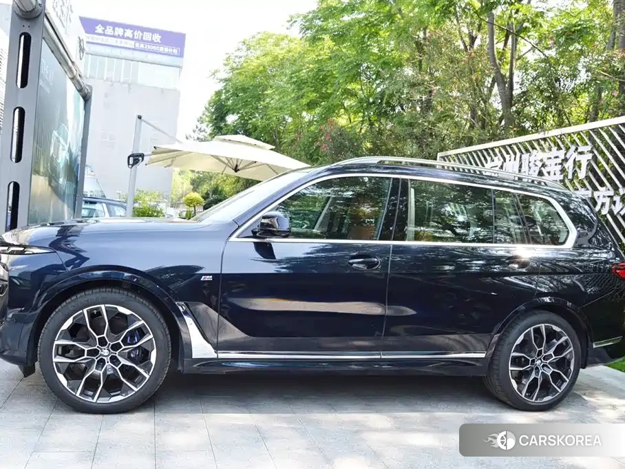 BMW X7 id 4599667 из Китая 8