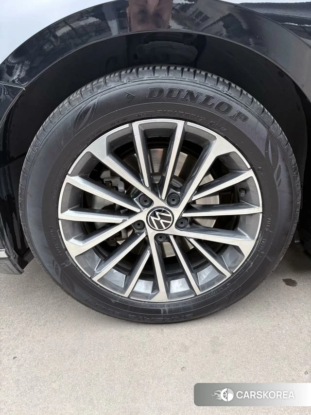 Volkswagen Magotan id 4210605 из Китая 10