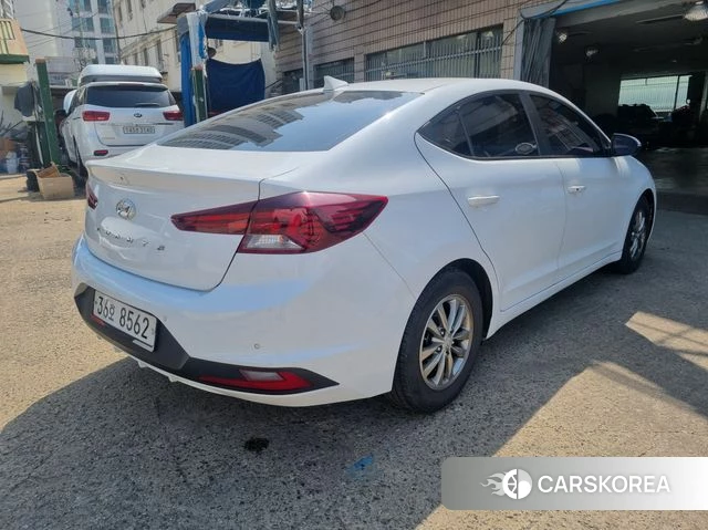 Hyundai The New Avante AD id 3828829 из Кореи 12