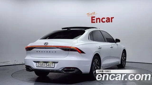 Hyundai The New Grandeur IG Hybrid id 2406903 из Кореи 12