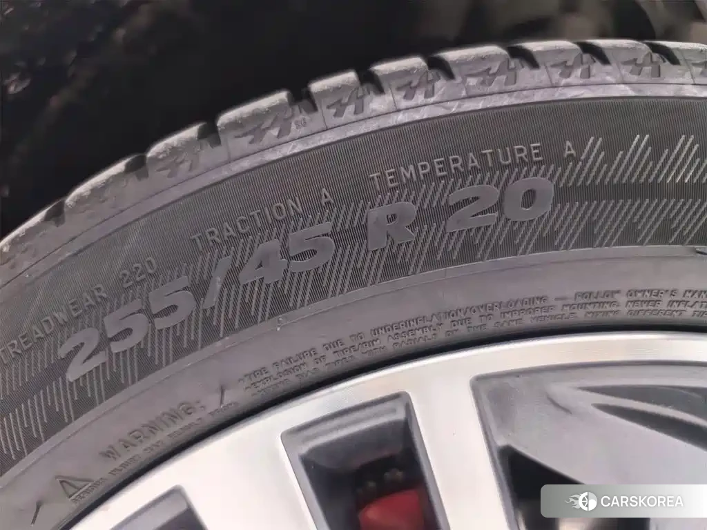 Audi Q5L id 4601792 из Китая 12