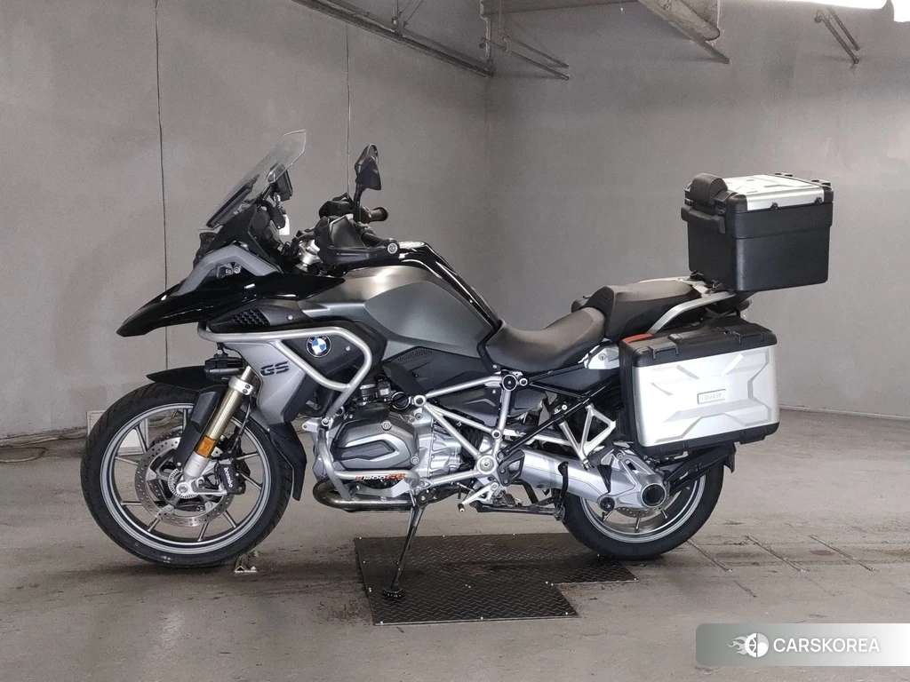 Проданный BMW R1200GS 2017 из Японии, фото 2