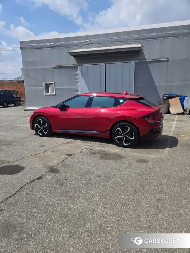 Kia EV6 2022 Красный из Кореи, фото 2