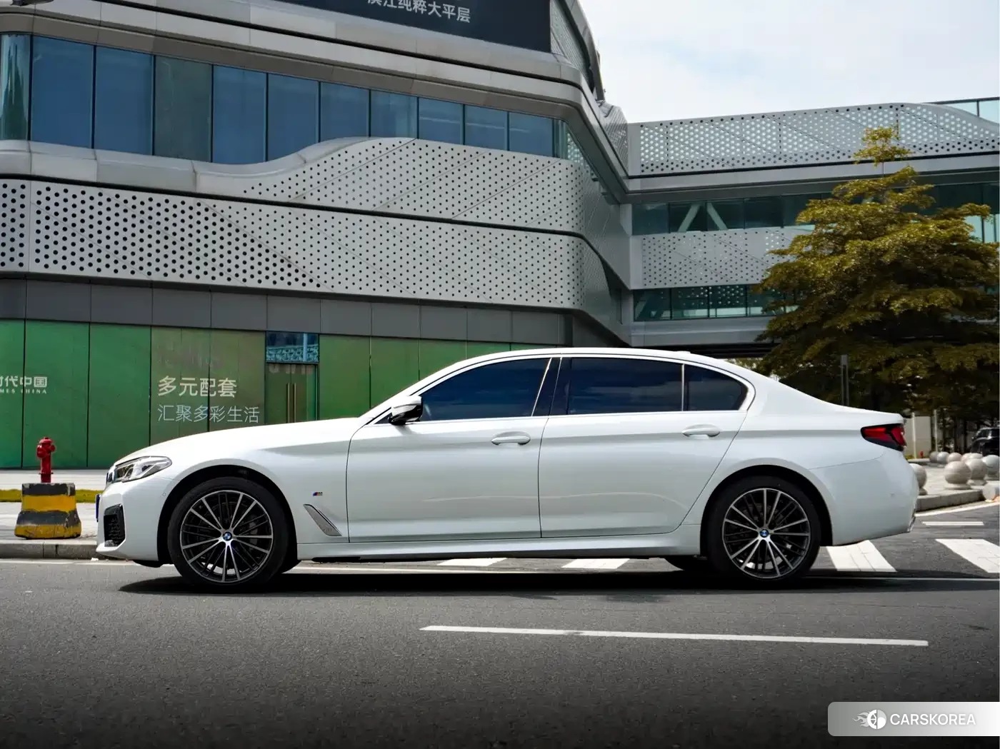 BMW 5 series id 4599812 из Китая 12