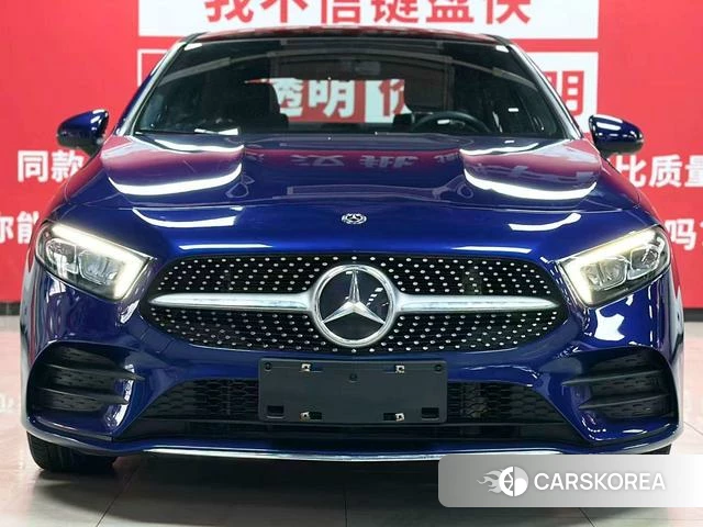 Mercedes-Benz Class A 2021 Синий из Китая, фото 2