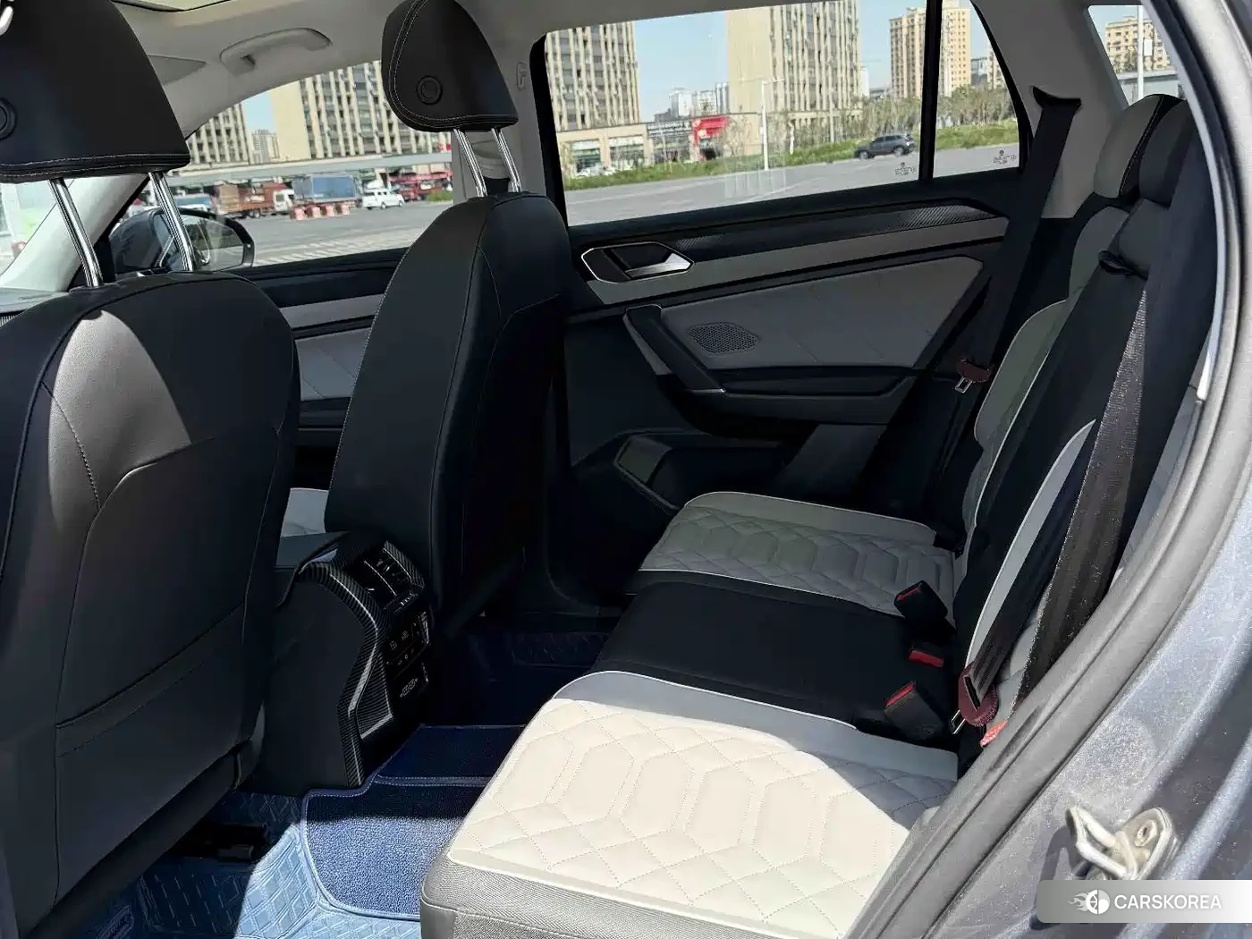 Volkswagen Tanyue 2024 Silver/gray из Китая, фото 3