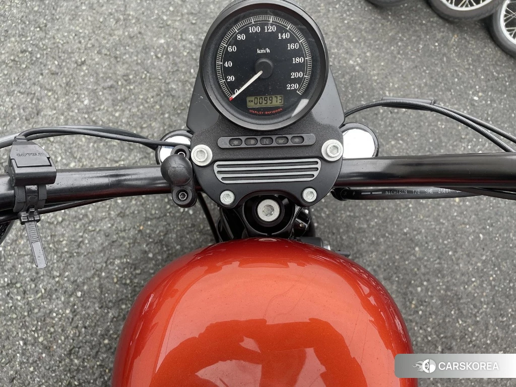 Проданный Harley-Davidson Sportster XL883R 2011 из Японии, фото 2