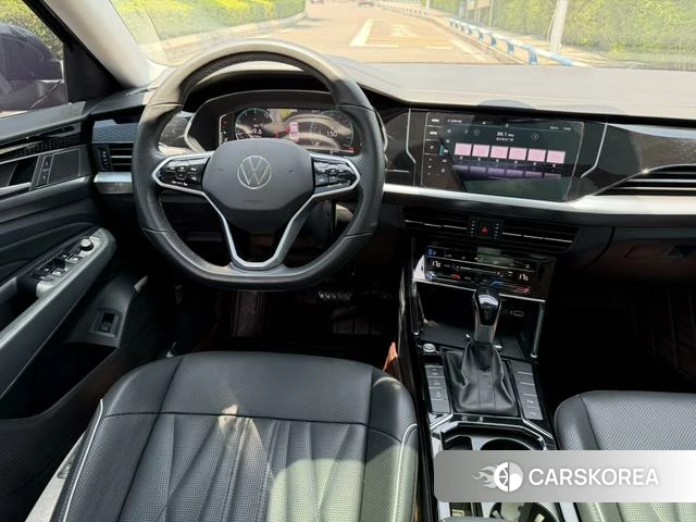 Volkswagen Passat id 4276472 из Китая 12