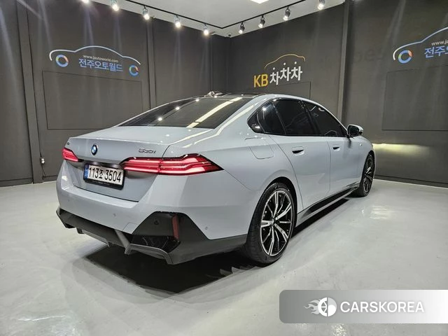 BMW 5 Series (G60) id 4669873 из Кореи 12