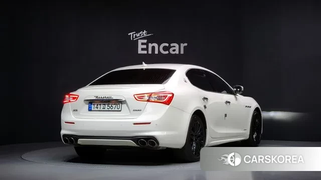 Maserati Ghibli id 3698772 из Кореи 12