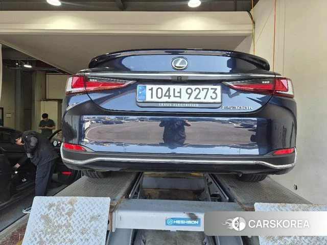 Lexus ES300h 7th generation 2023 Синий из Кореи, фото 2