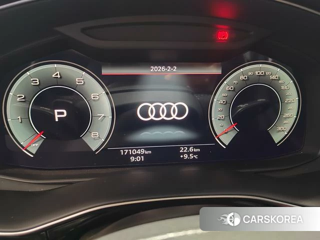 Audi Q7 2021 Черный из Китая, фото 6