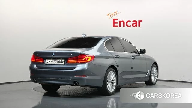 BMW 5 Series (G30) id 4284572 из Кореи 12