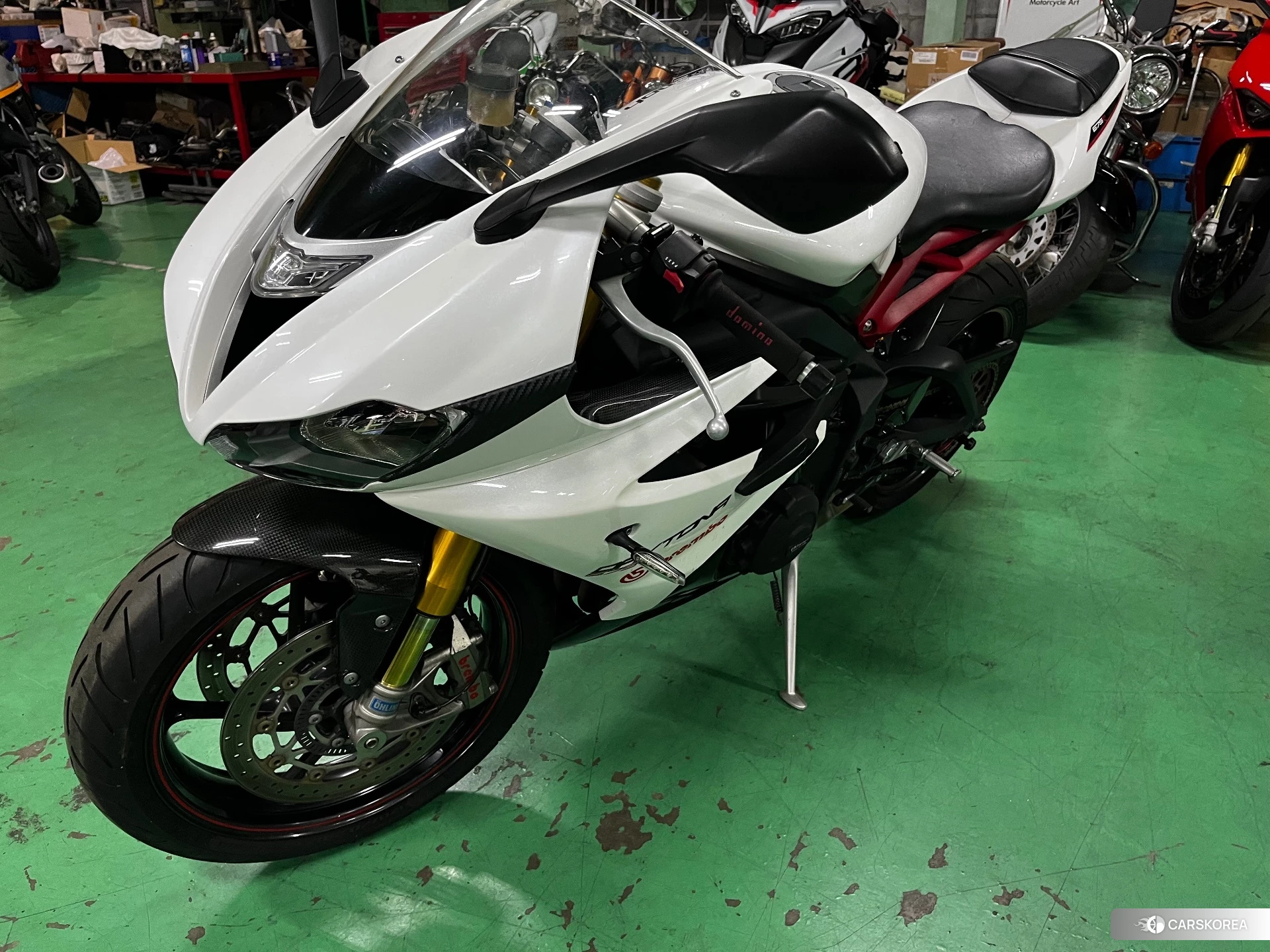 Проданный Triumph DAYTONA 675R 2014 из Японии, фото 3