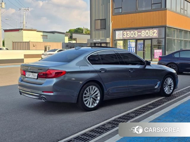 BMW 5 Series (G30) id 4447275 из Кореи 12