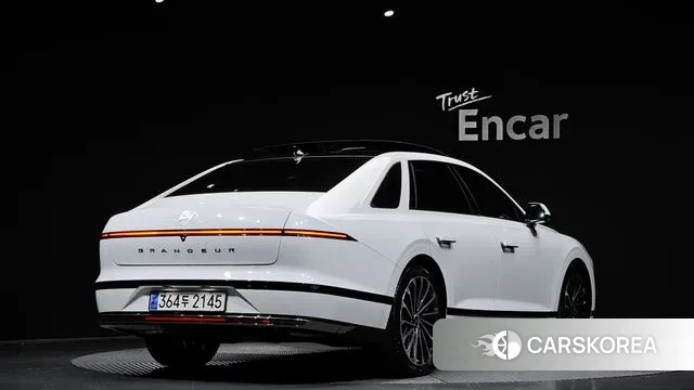 Hyundai Grandeur (GN7) id 3316690 из Кореи 12