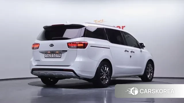 Kia All New Carnival id 3709511 из Кореи 12