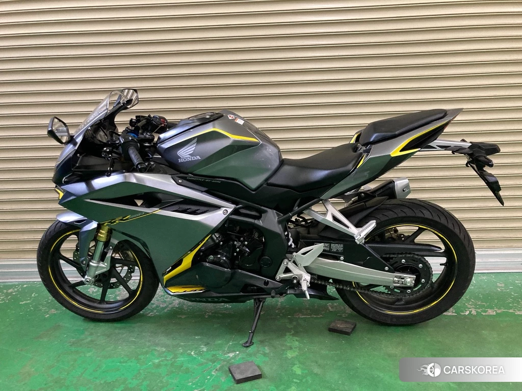 Проданный Honda CBR250RR 2017 из Японии, фото 2