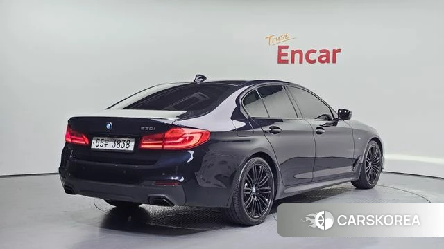 BMW 5 Series (G30) id 4416967 из Кореи 12